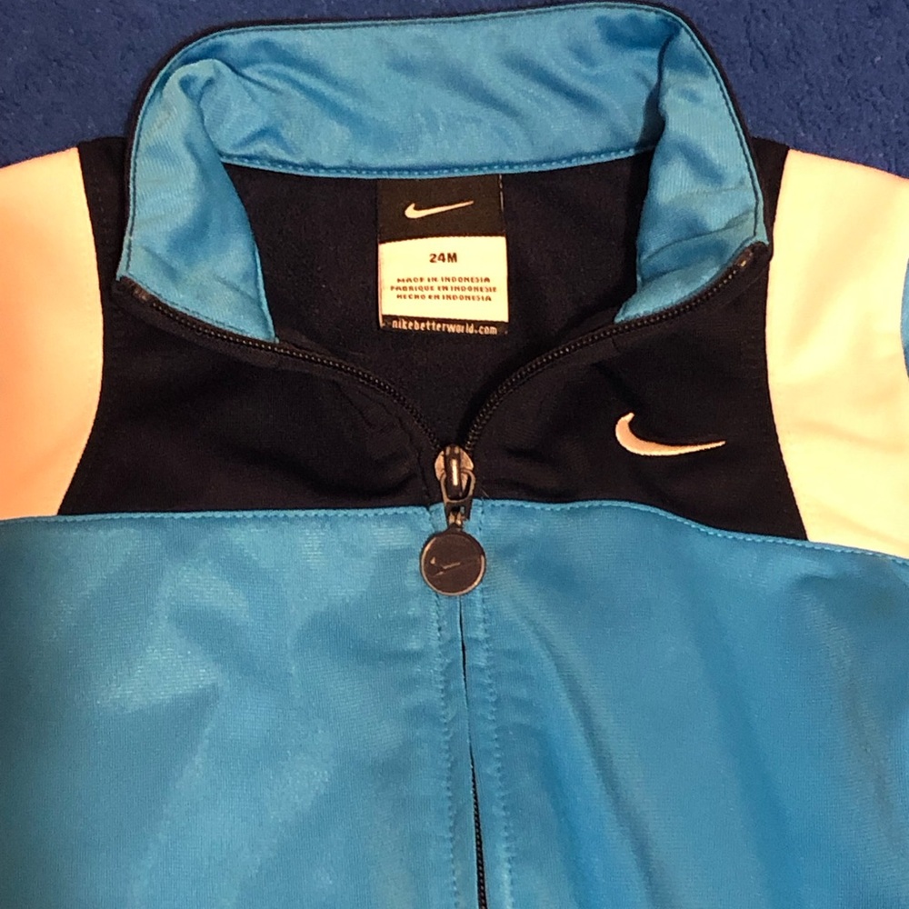 Nike Zip-Up Jacket - Picture 4 of 5